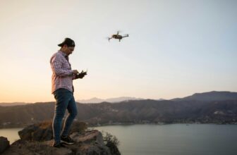 Dron na dovolené: Jak natočit nezapomenutelné zážitky a nedostat se do problémů